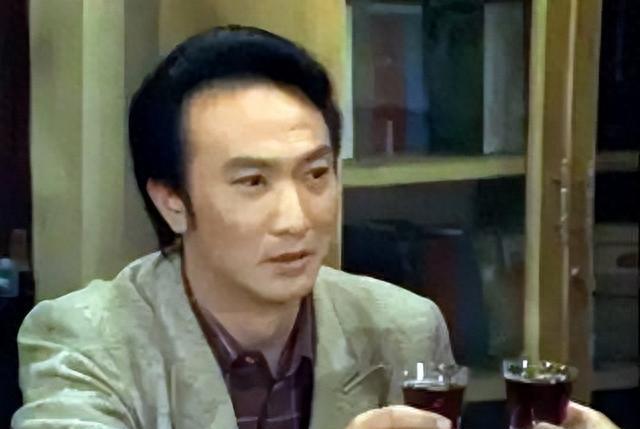 鄭乾龍，演技、影響力與公眾形象的探究
